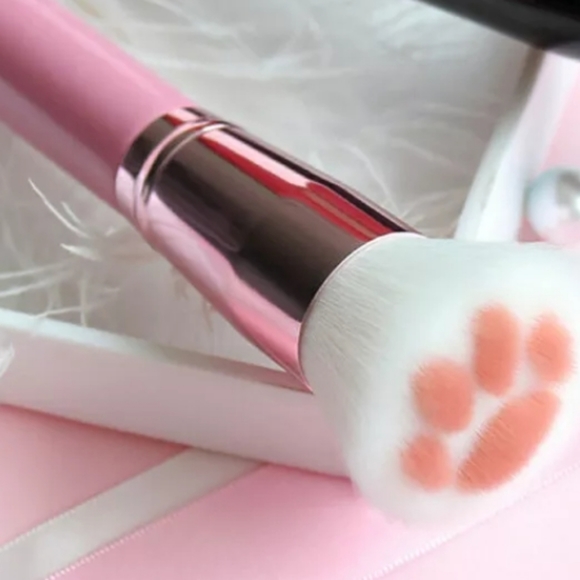 KITTY PAW MAKEUP BRUSH - Picture 6 of 6